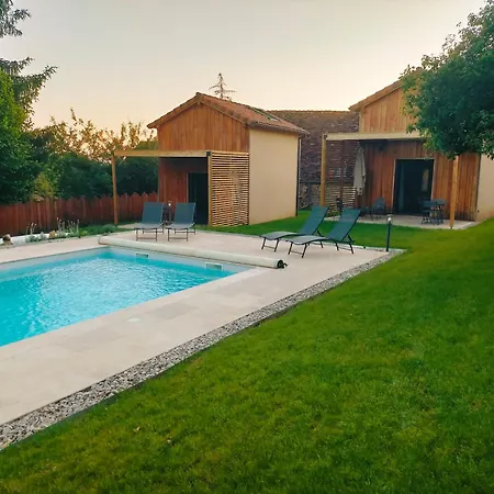 Le Clos De Roussieres Rignac  Exterior photo
